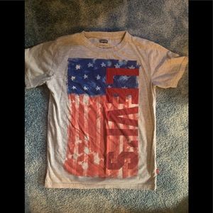 Levi’s American flag tshirt